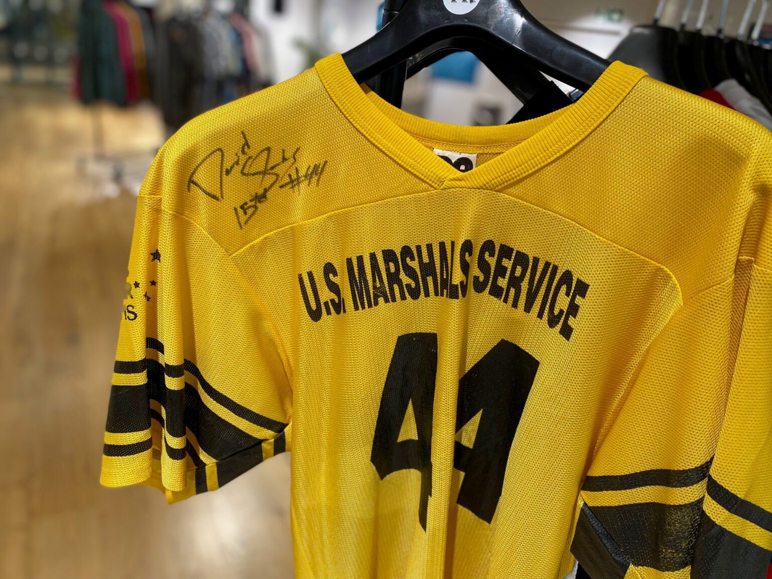 How to Detect Fake Autographs The Guide to invest in Sports Memorabilia