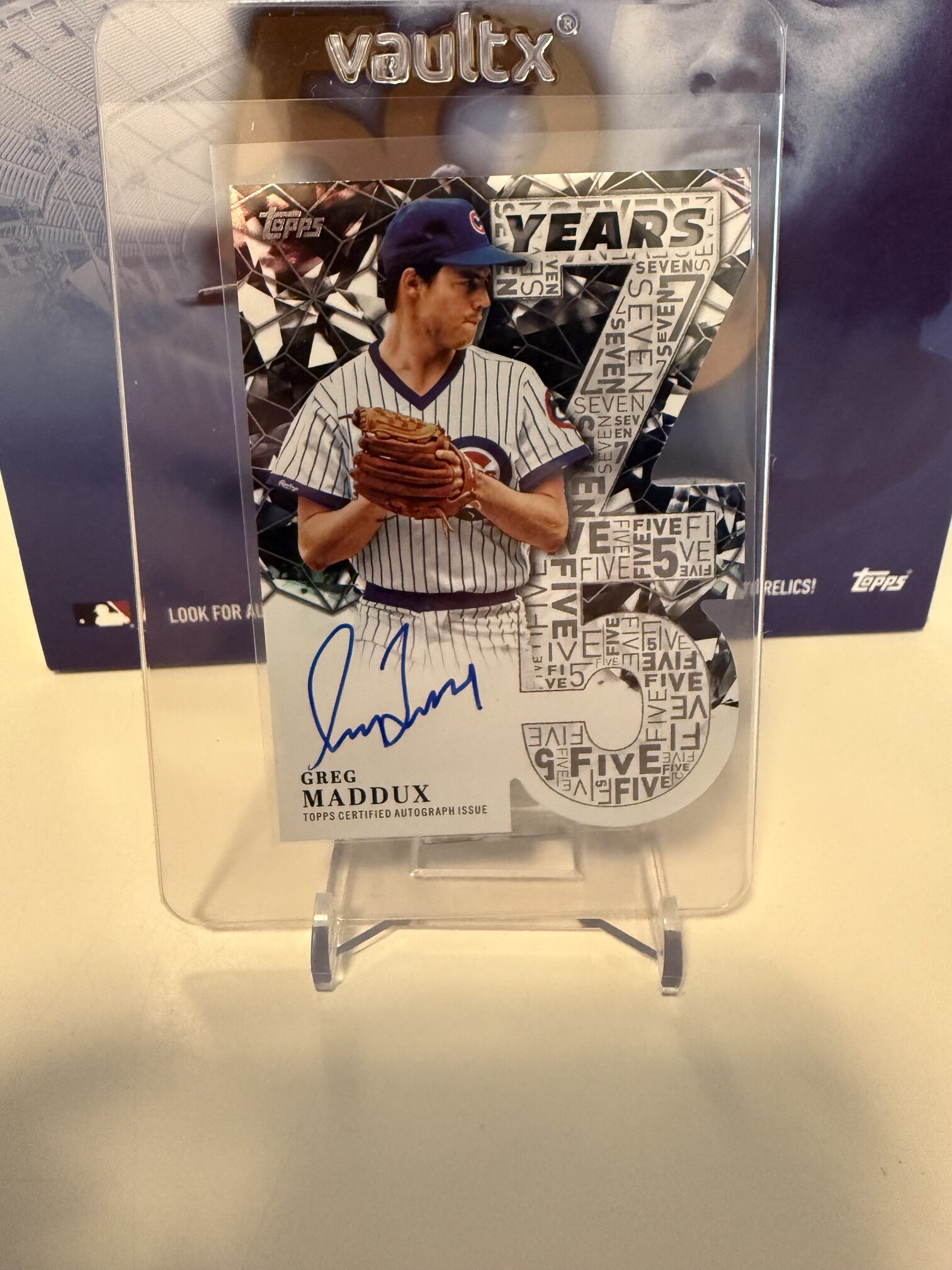 Greg Maddux Topps Die Cut Auto 4/10 Card