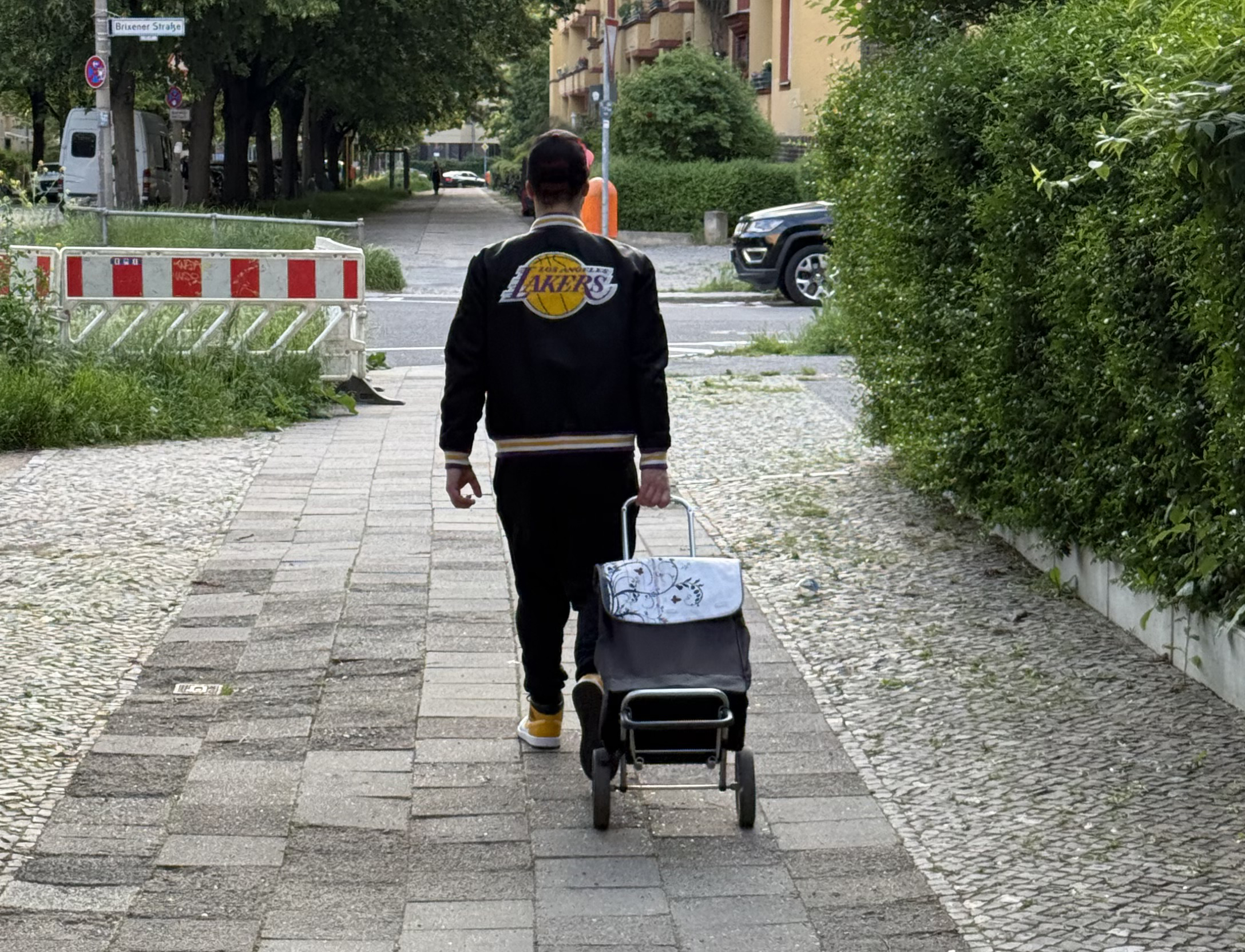 Lakers Jacket Berlin street